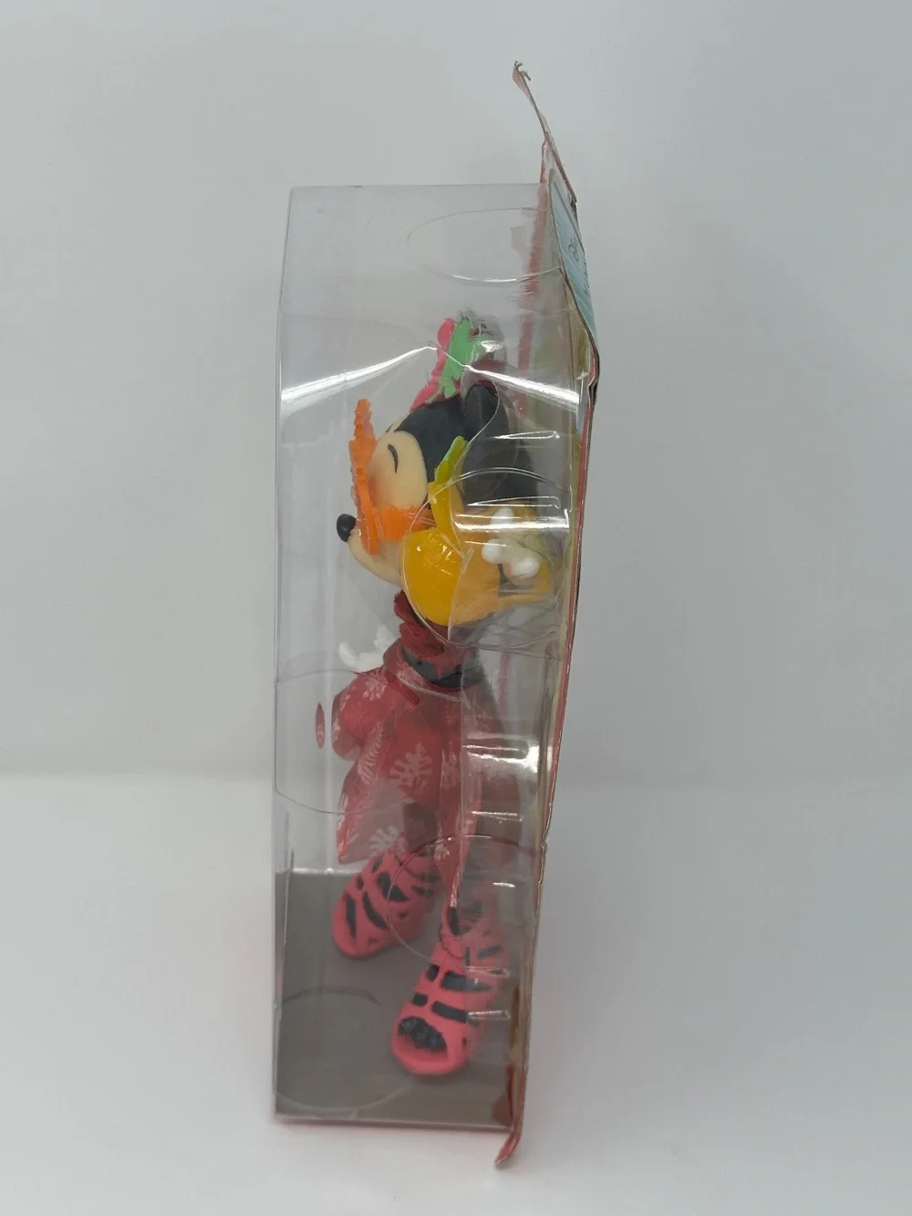 Disney Minnie Mouse posable doll Figure “Island Icon”